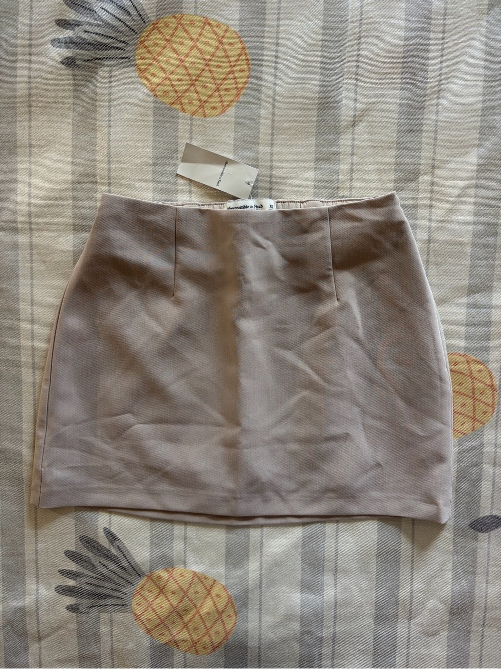 Abercrombie & Fitch tan mini skirt